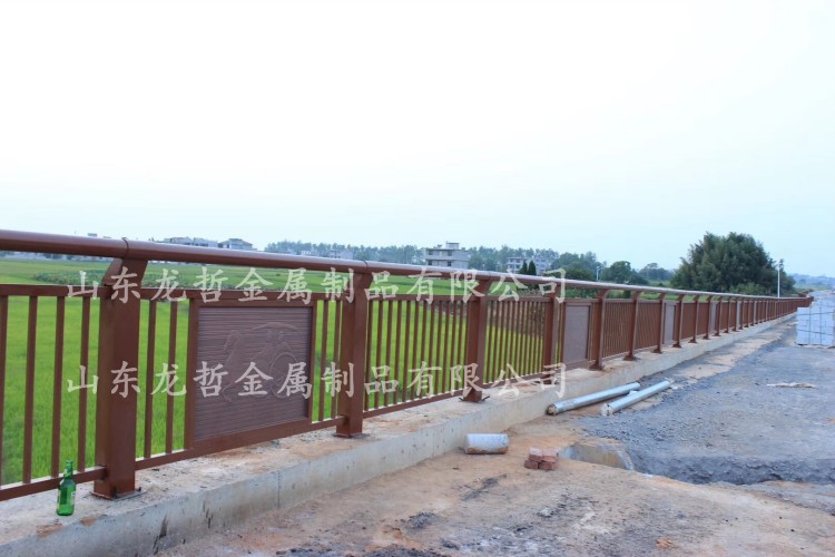 南昌?；韬虼蟮缞A護欄工程案例